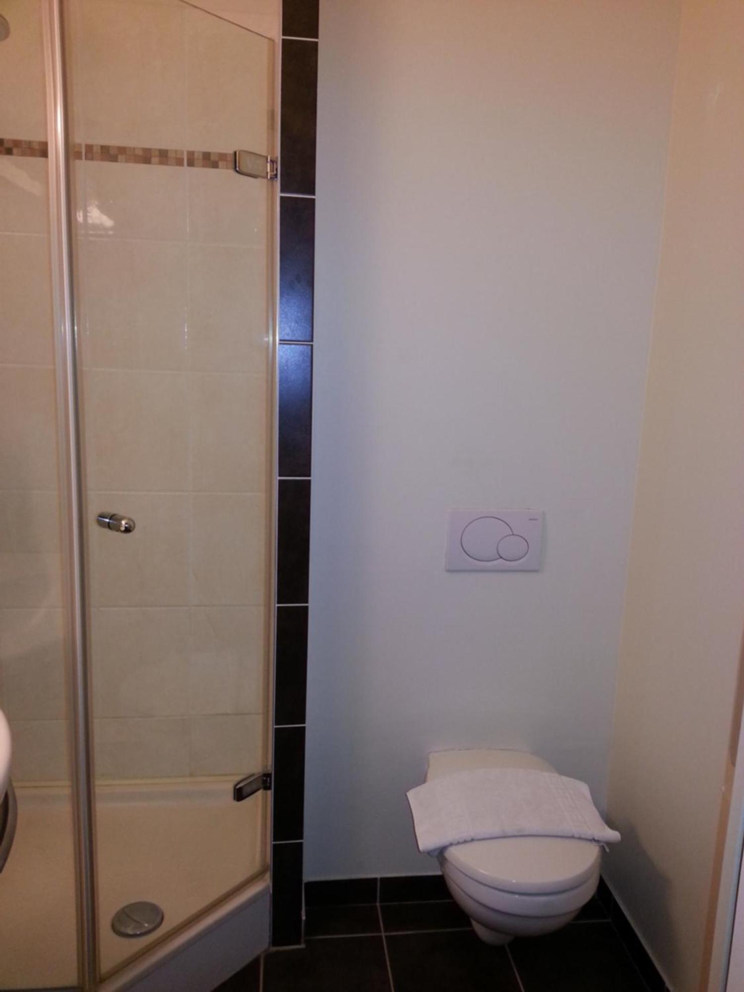 Hotel Akena City Caudry Luaran gambar