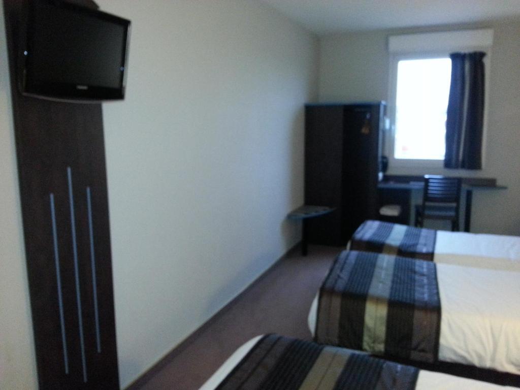 Hotel Akena City Caudry Luaran gambar